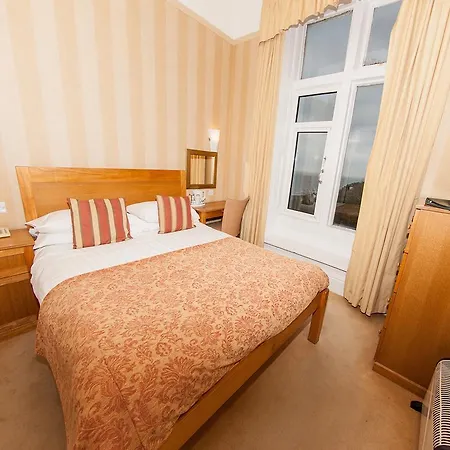 Hotel Whitsand Bay 3*