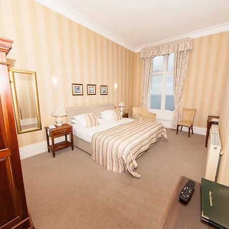 Hotel Whitsand Bay 3*